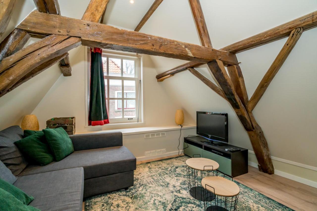 Апартаменты Pakhuis De Venkel - Zolder Studio Зирикзе Экстерьер фото